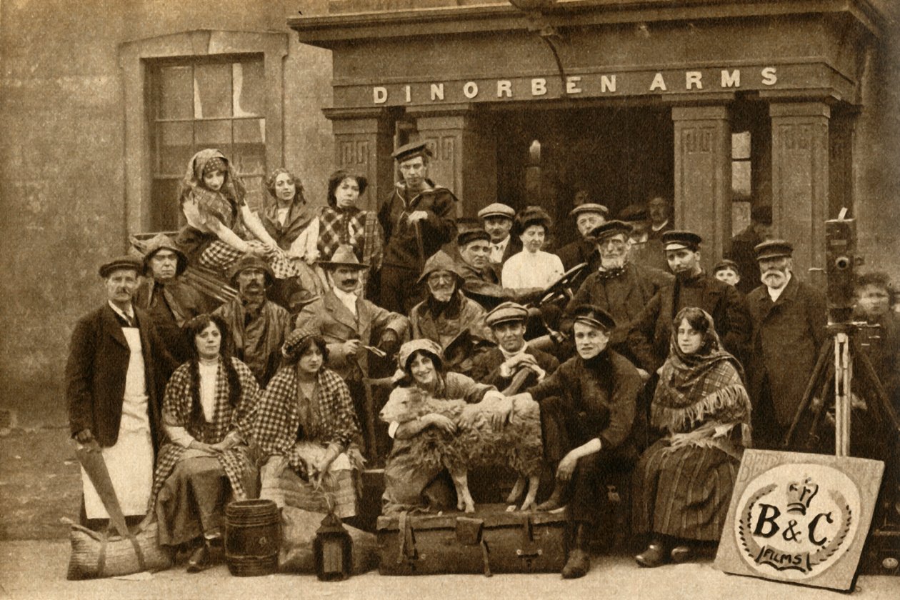 Screen-Stars On Location, 1914, 1933. tekijältä Unbekannt
