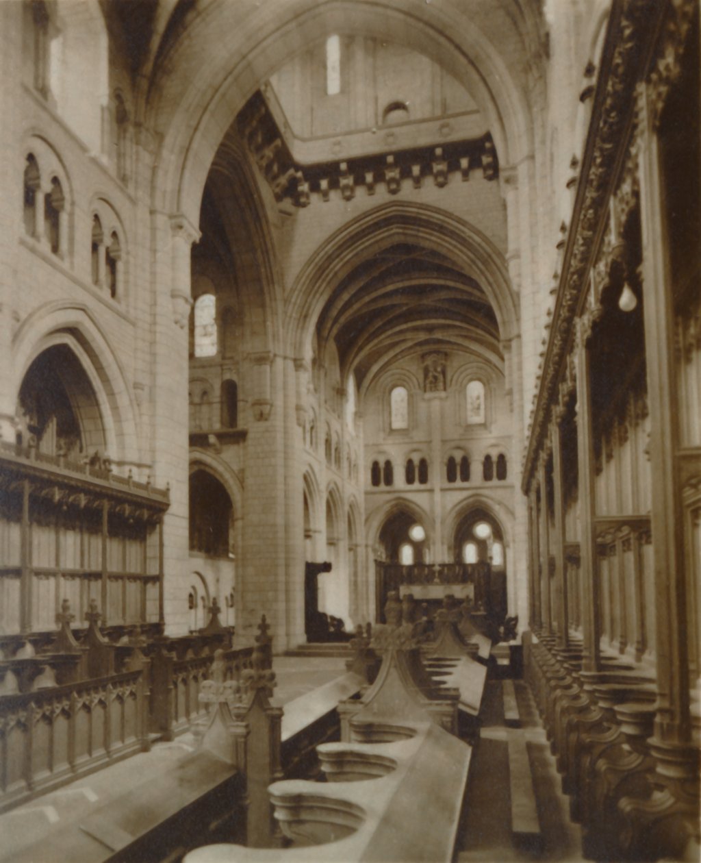 Buckfast Abbey Churchin sisäosio, 1800-luvun loppu - 1900-luvun alku tekijältä Unbekannt