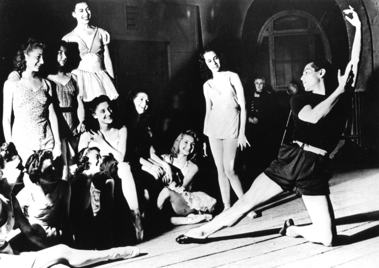 Serge Lifar ja Pariisin oopperabaletti, Pariisi, 1940-1944 tekijältä Unbekannt