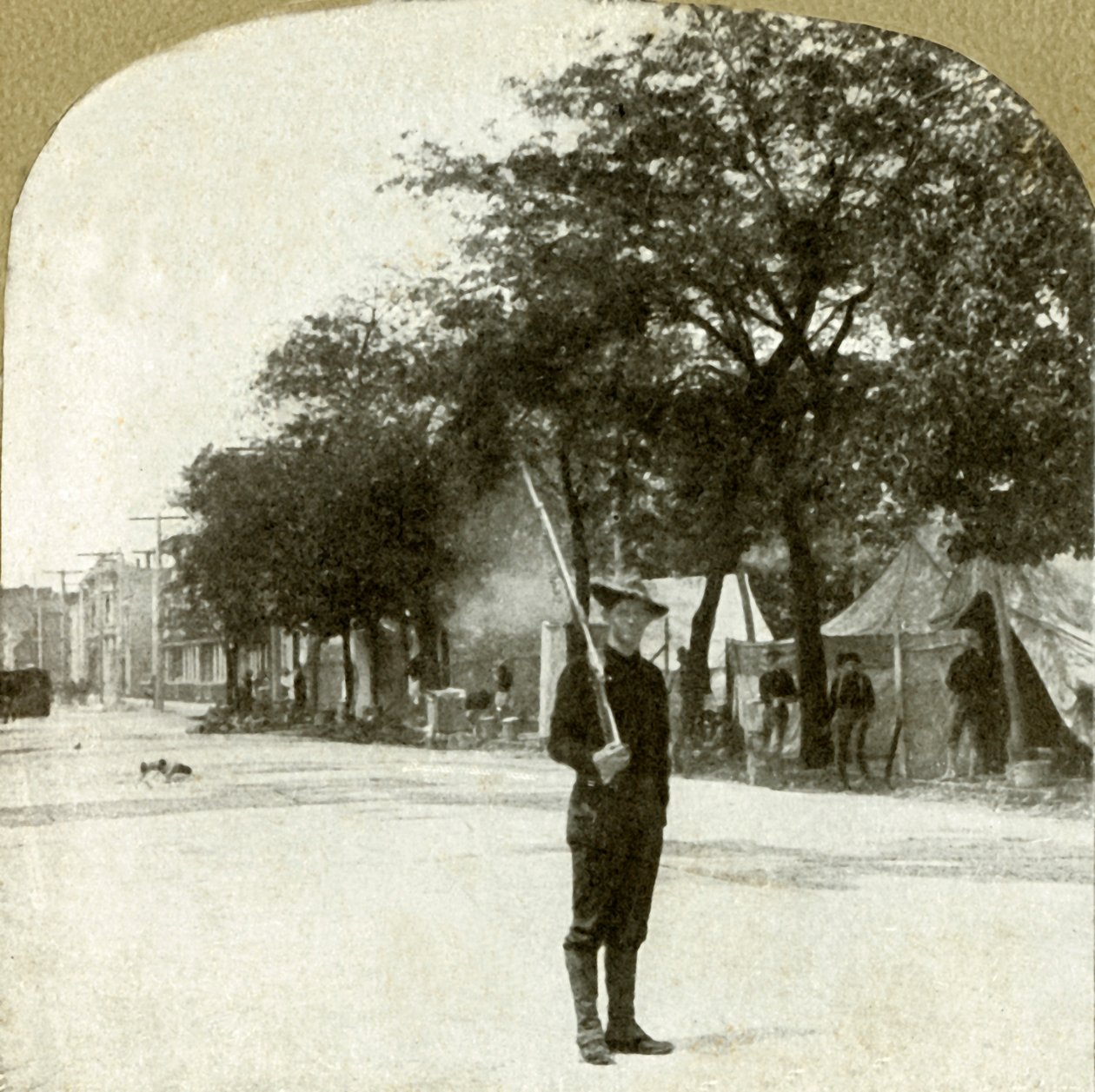 Seitsemännen rykmentin kansalliskaarti...leiri Lincoln Squarella, Oaklandissa, Kaliforniassa, 1906. tekijältä Unbekannt