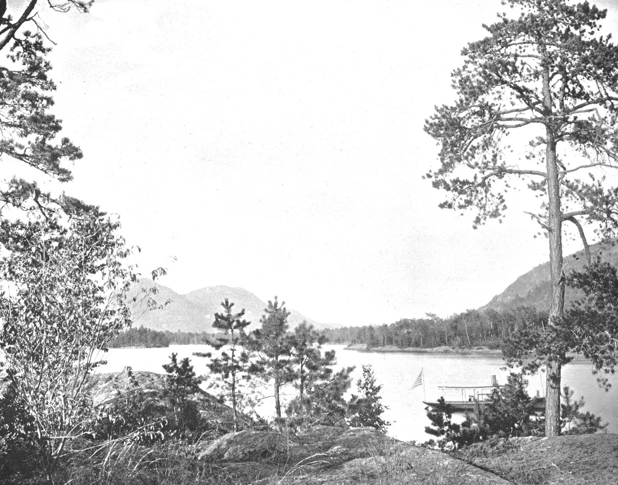 Shelving Rock Mountain, Lake George, New Yorkin osavaltio, USA, n. 1900. tekijältä Unbekannt