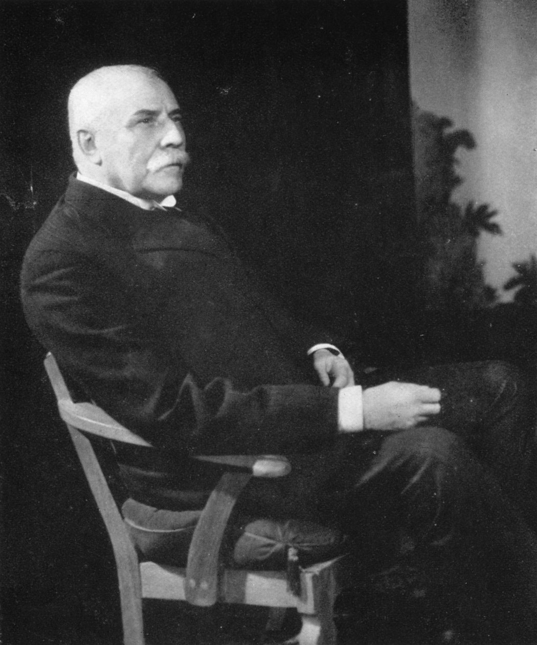 Sir Edward Elgar, 1857-1934, englantilainen säveltäjä, 1900-luvun alku tekijältä Unbekannt