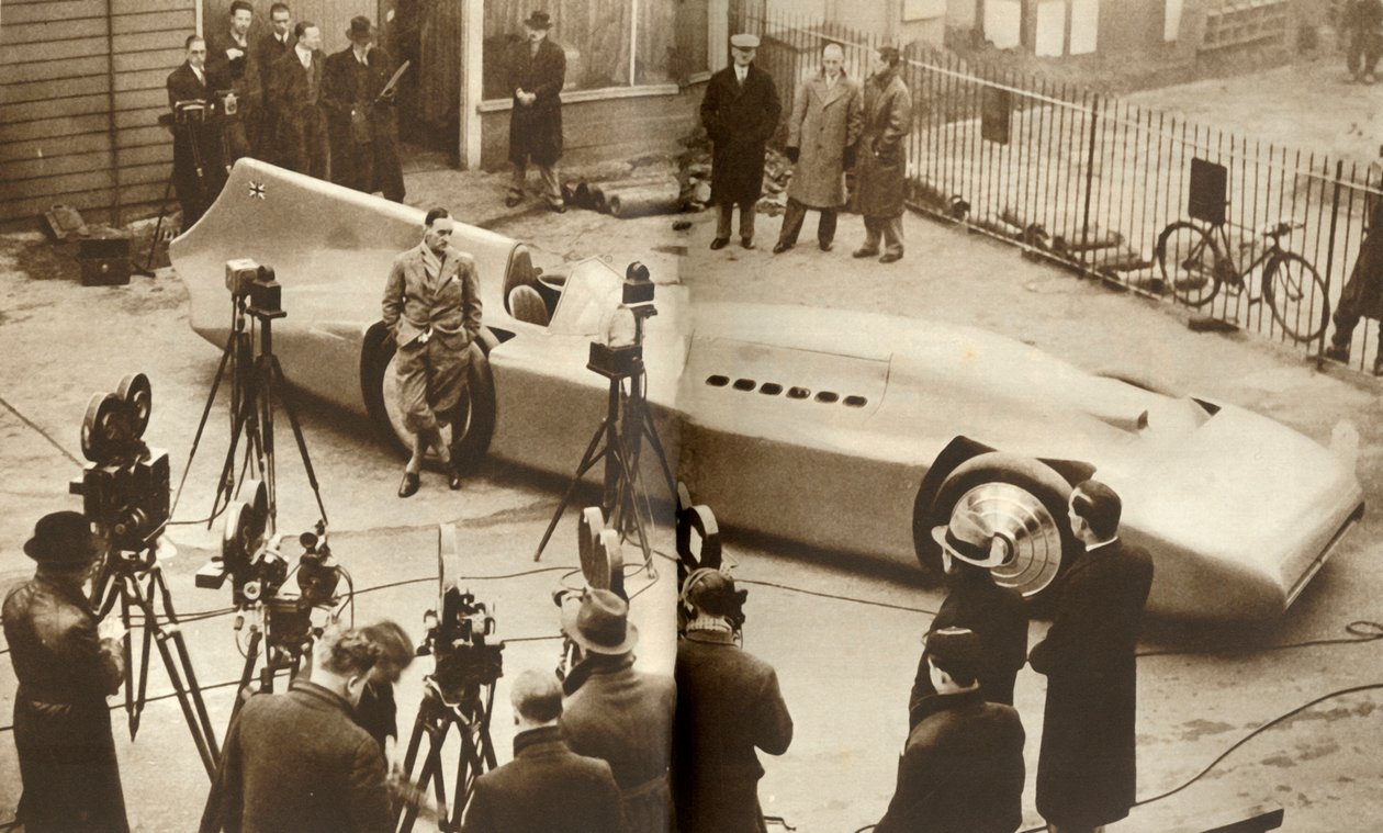 Sir Malcolm Campbells tarjosi uutta ennätystä, 1935. tekijältä Unbekannt