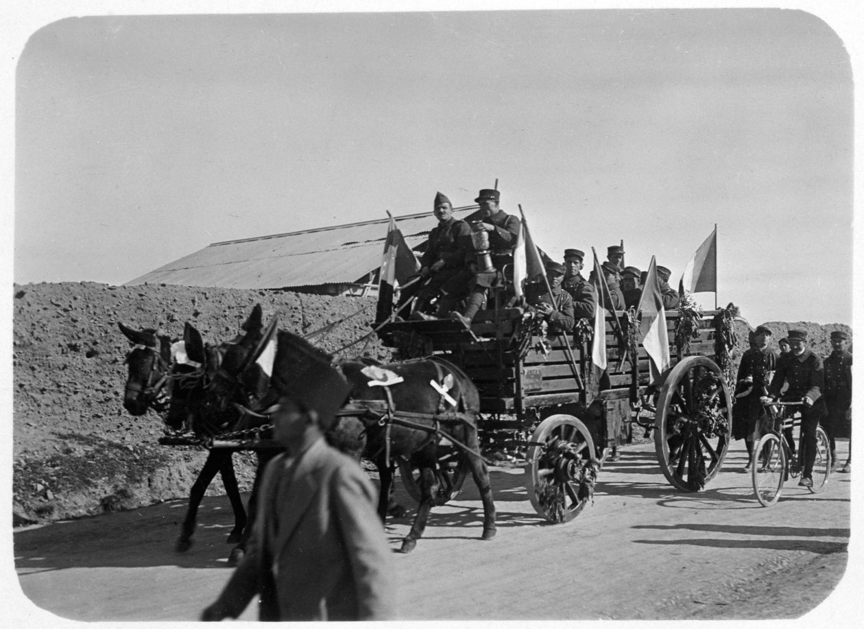 Ranskan muukalaislegioonan sotilaat matkustamassa vaunuissa, Syyria, 1900-luku tekijältä Unbekannt