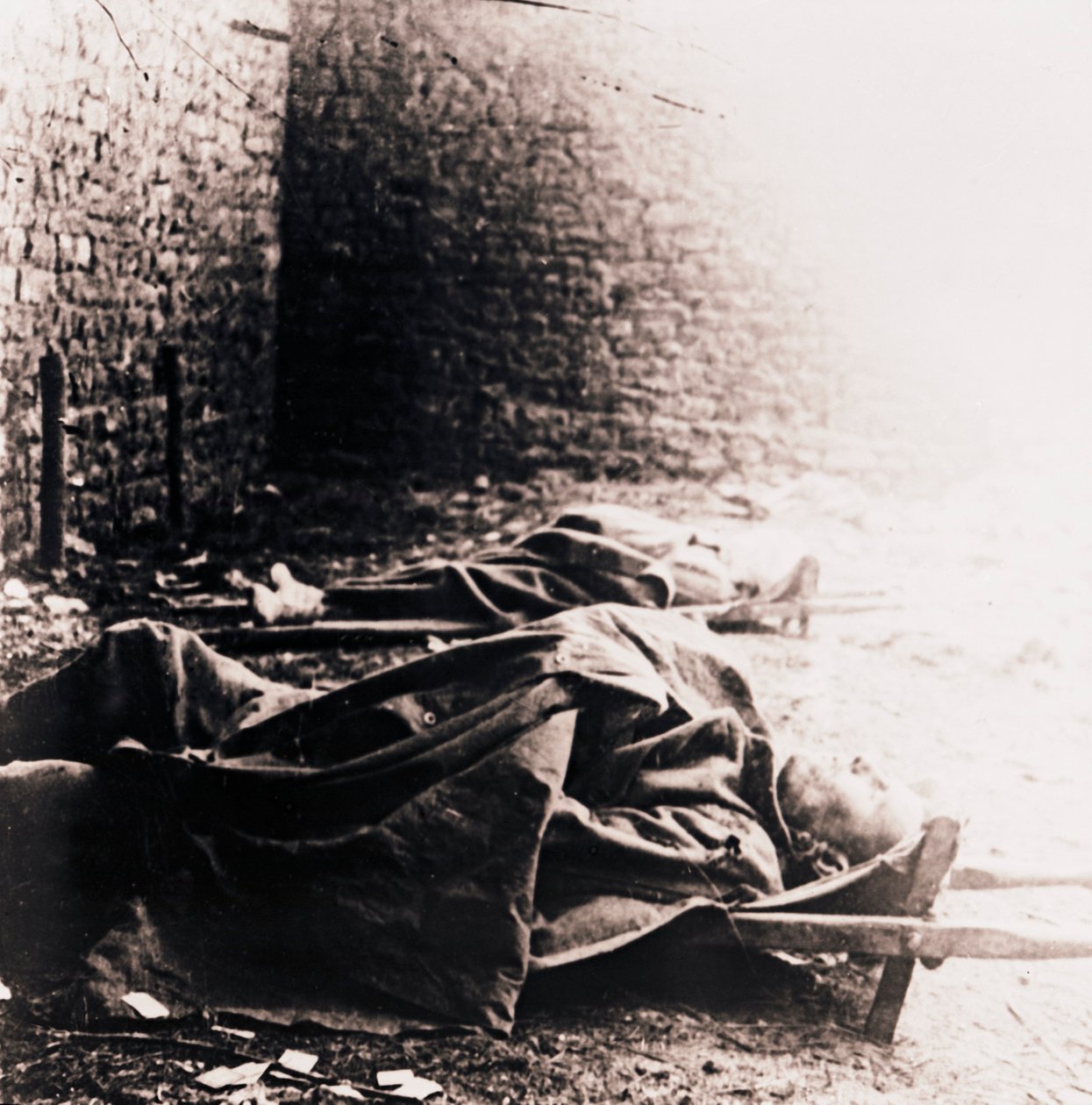 Sotilaat paareilla, c1914-c1918 tekijältä Unbekannt