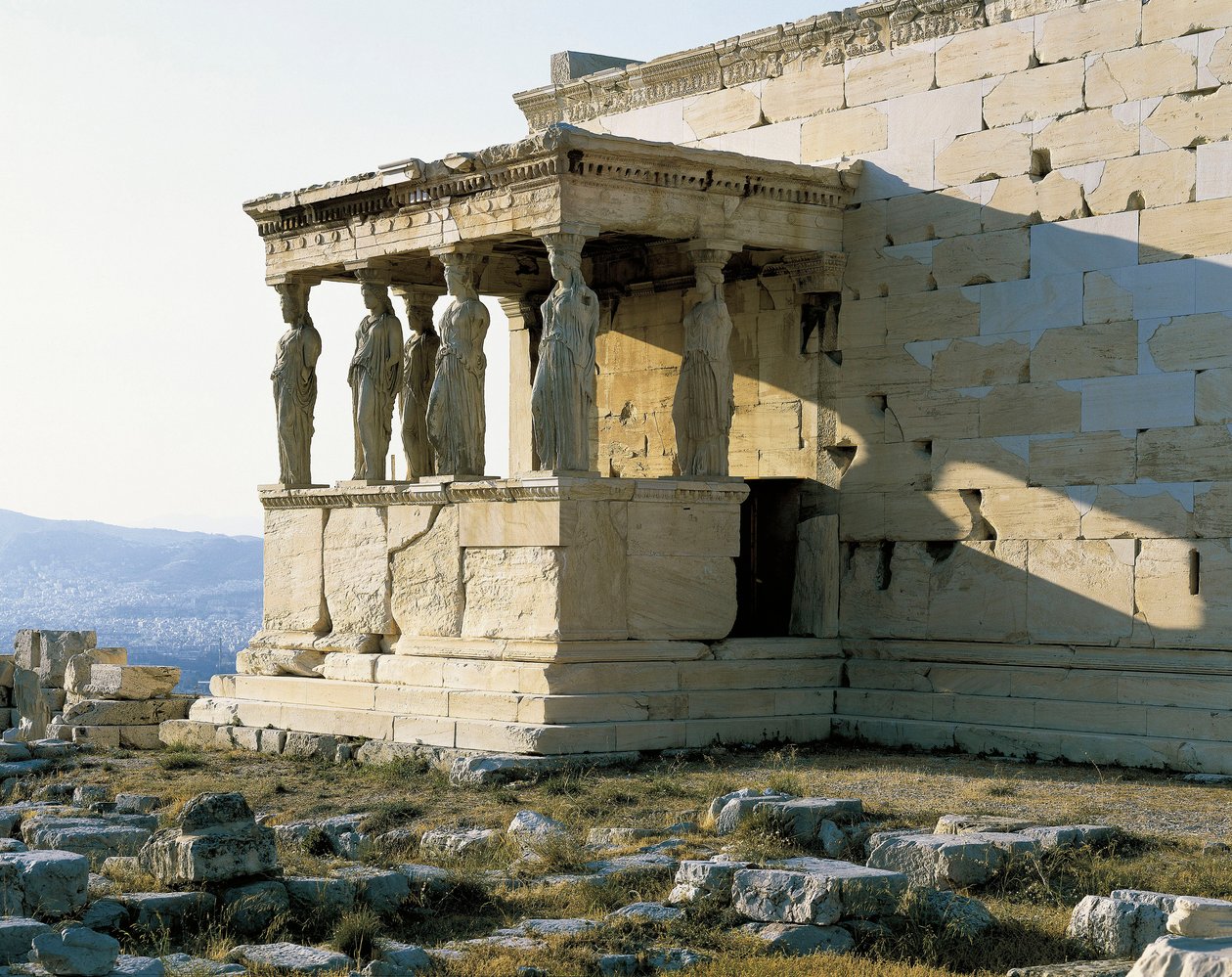 Erechtheionin temppelin eteläpuoli, Ateenan akropolis. Valokuva. tekijältä Unbekannt