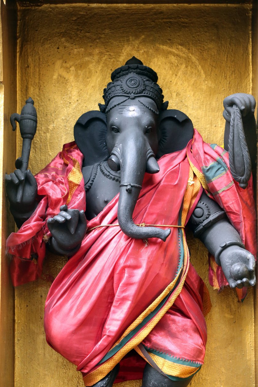 Sri Veeramakaliammanin hindutemppeli. Ganesha, joka tunnetaan myös nimellä Ganapati ja Vinayaka, on yksi hindujen panteonin palvotuimmista jumalista, 20160818, Singapore, Singapore tekijältä Unbekannt