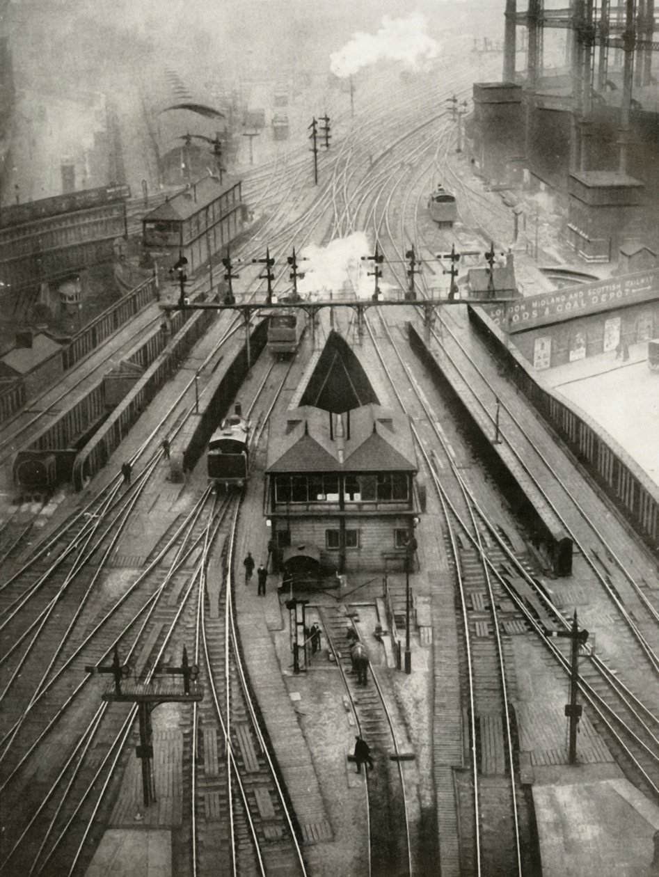 St. Pancras. Lontoon, Midlandin ja Scottish Railwayn päätepysäkki, 1935. tekijältä Unbekannt