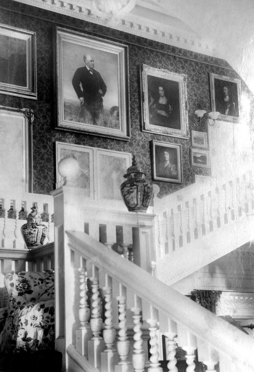 Maalauksilla koristeltu portaikko, c1882 tekijältä Unbekannt