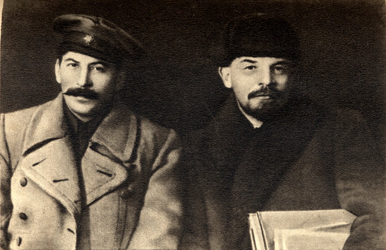 Stalin ja Lenin, Venäjän bolshevikkivallankumoukselliset johtajat, Moskova, Venäjä, 1919 tekijältä Unbekannt