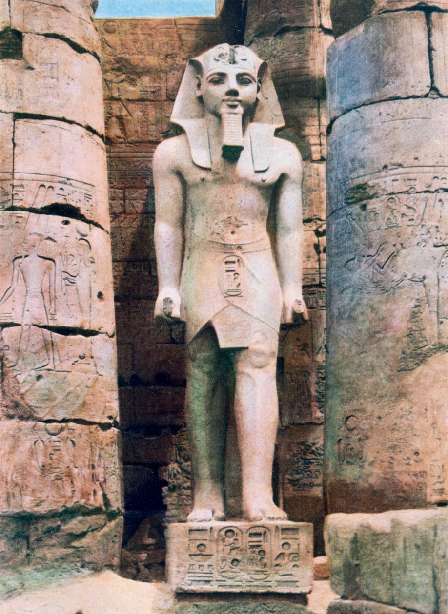 Ramses II:n patsas, Luxor, Egypti, 1900-luku tekijältä Unbekannt