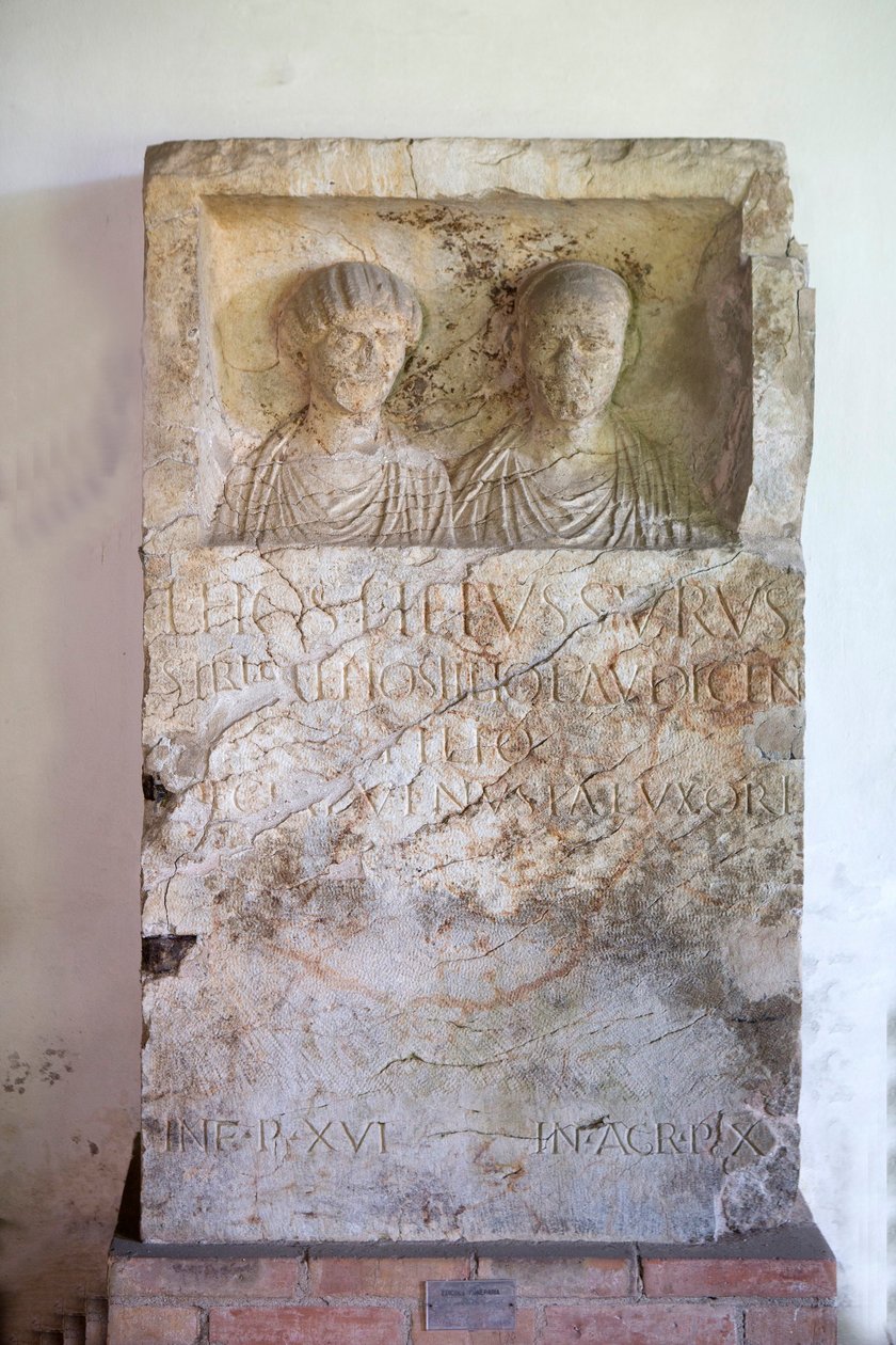 Stele, Lucio Ostillio Siro, 1. sv tekijältä Unbekannt