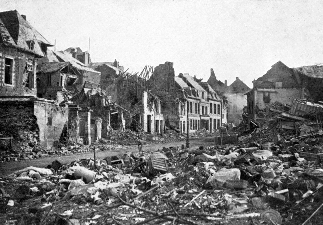 Katukuva Peronnen kukistumisen jälkeen, Ranska, ensimmäinen maailmansota, 1917, c1920 tekijältä Unbekannt