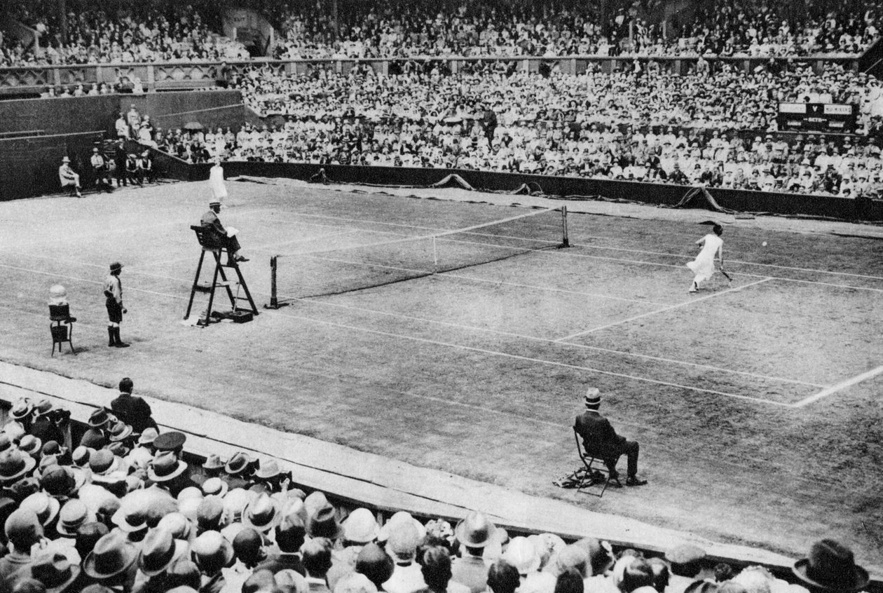 Suzanne Lenglen näyttelee Miss McKanea, Wimbledon, Lontoo, 1926-1927 tekijältä Unbekannt