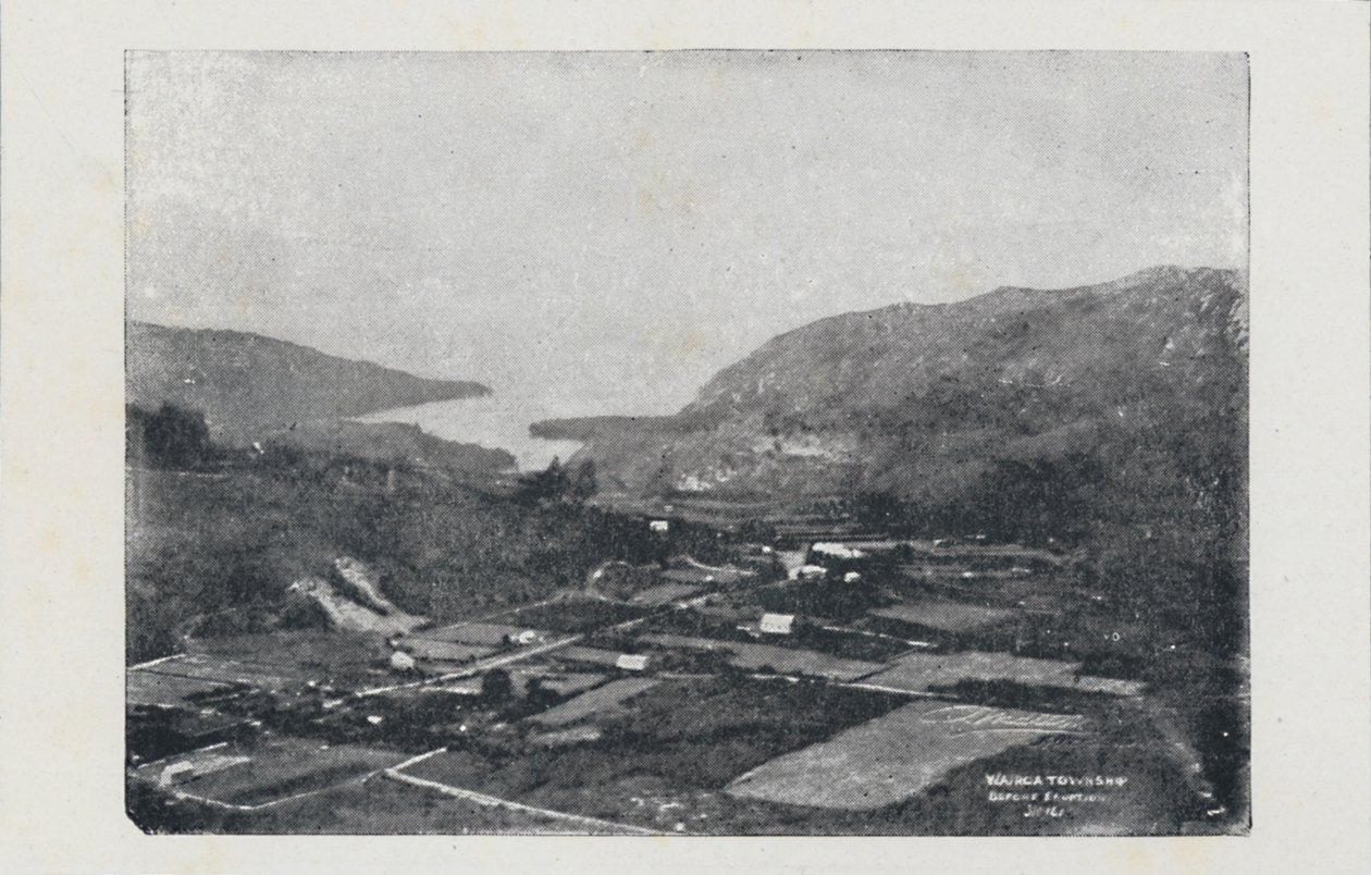 Te Wairoa ennen Taraweran purkausta, 1923. tekijältä Unbekannt