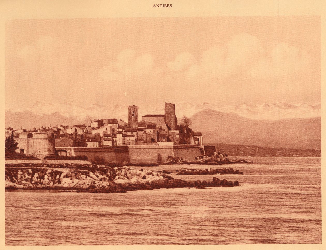 Alppien harju ja Antibes, 1930. tekijältä Unbekannt