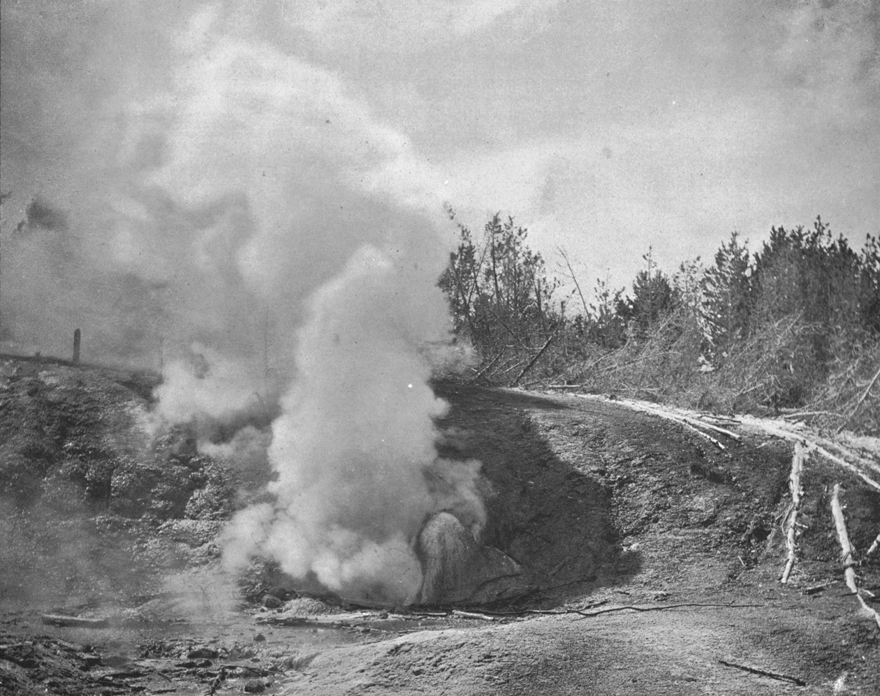 The Black Growler, Norris Geyser Basin, Yellowstone Park, Montana, USA, 1900. tekijältä Unbekannt