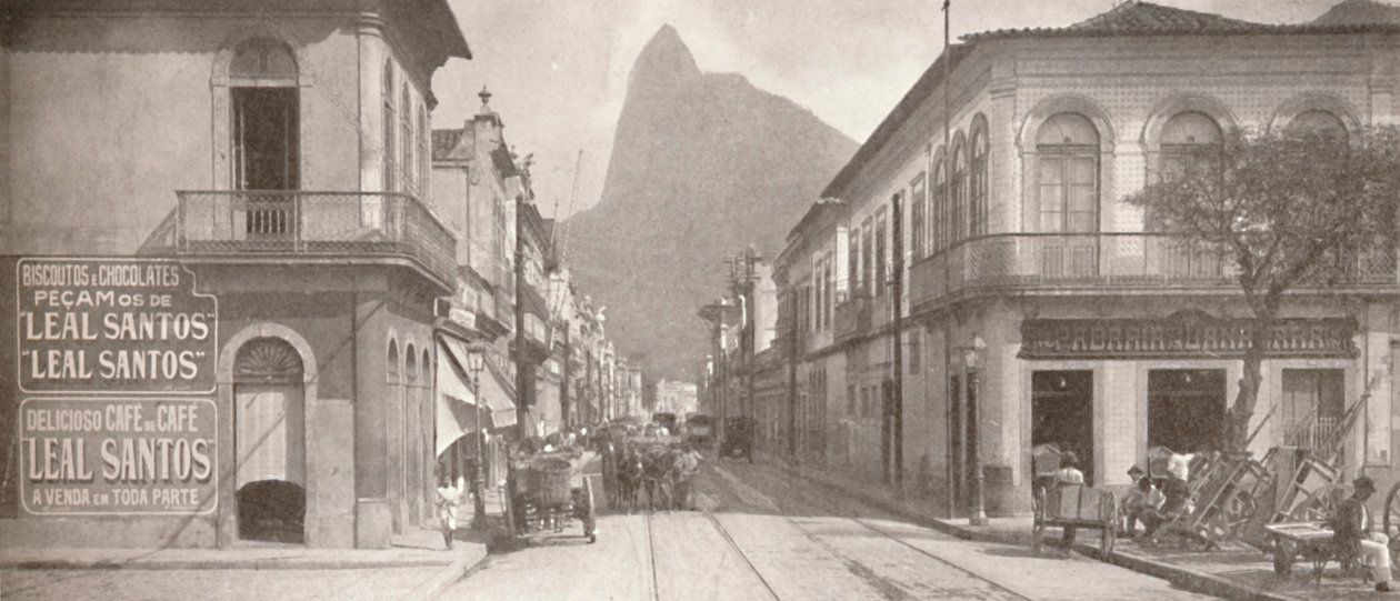 Muodikkaan Rua Sao Clementen Botafogo-pää. Corcovado etäisyydellä, 1914 tekijältä Unbekannt