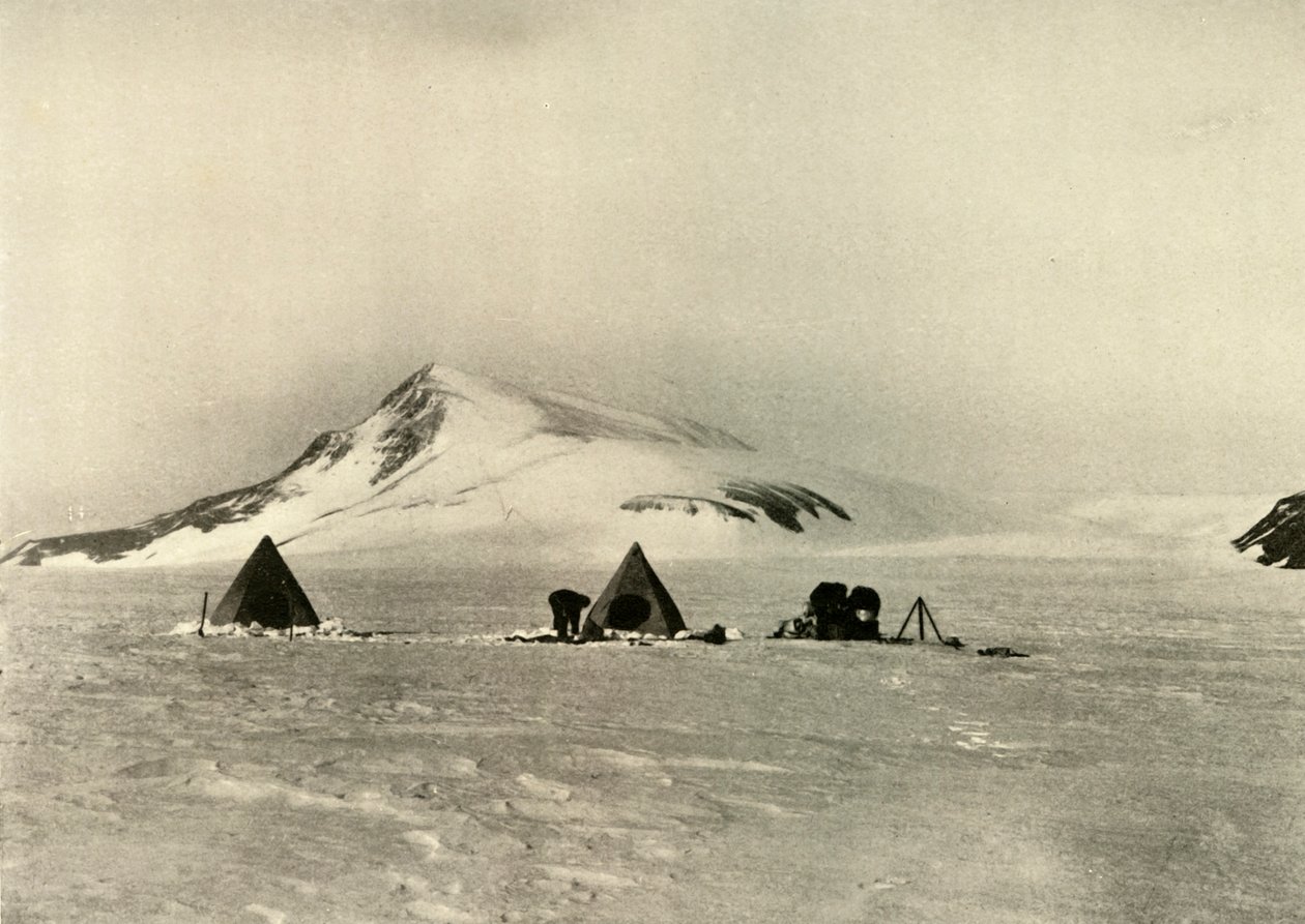 The Camp Below The Cloudmaker., c1908, 1909 tekijältä Unbekannt