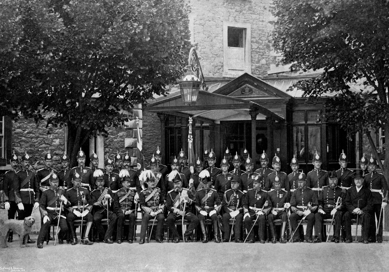 Saxe-Coburgin ja Gothan herttua ja Plymouth-divisioonan upseerit, 1896 tekijältä Unbekannt
