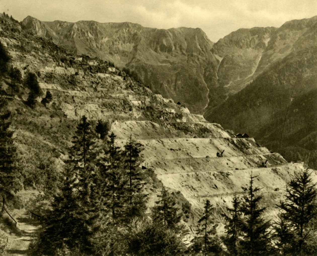 Erzbergin kaivos, Steiermark, Itävalta, 1935. tekijältä Unbekannt