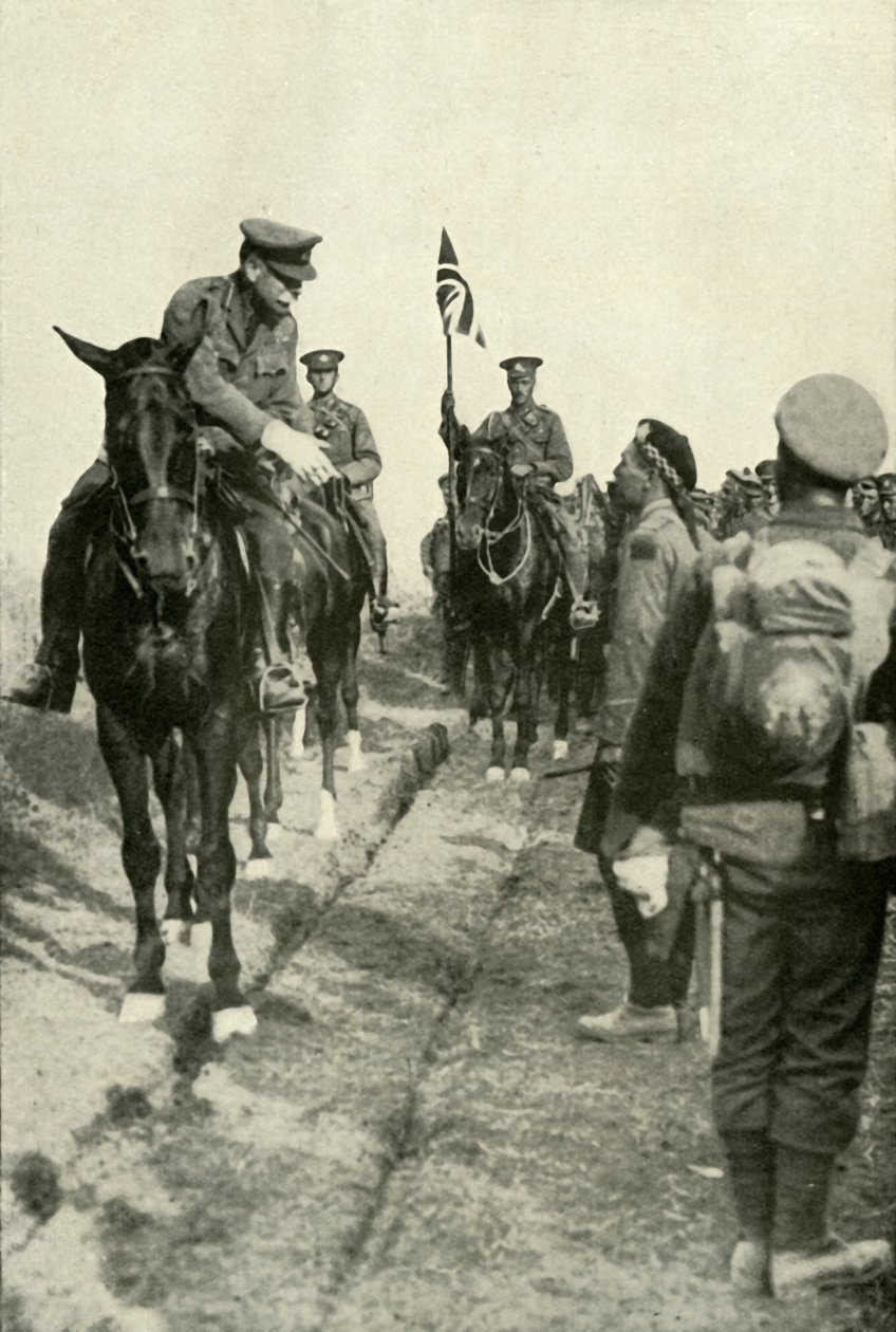 Kenttämarsalkka kiittää joukkojaan, 1919. tekijältä Unbekannt
