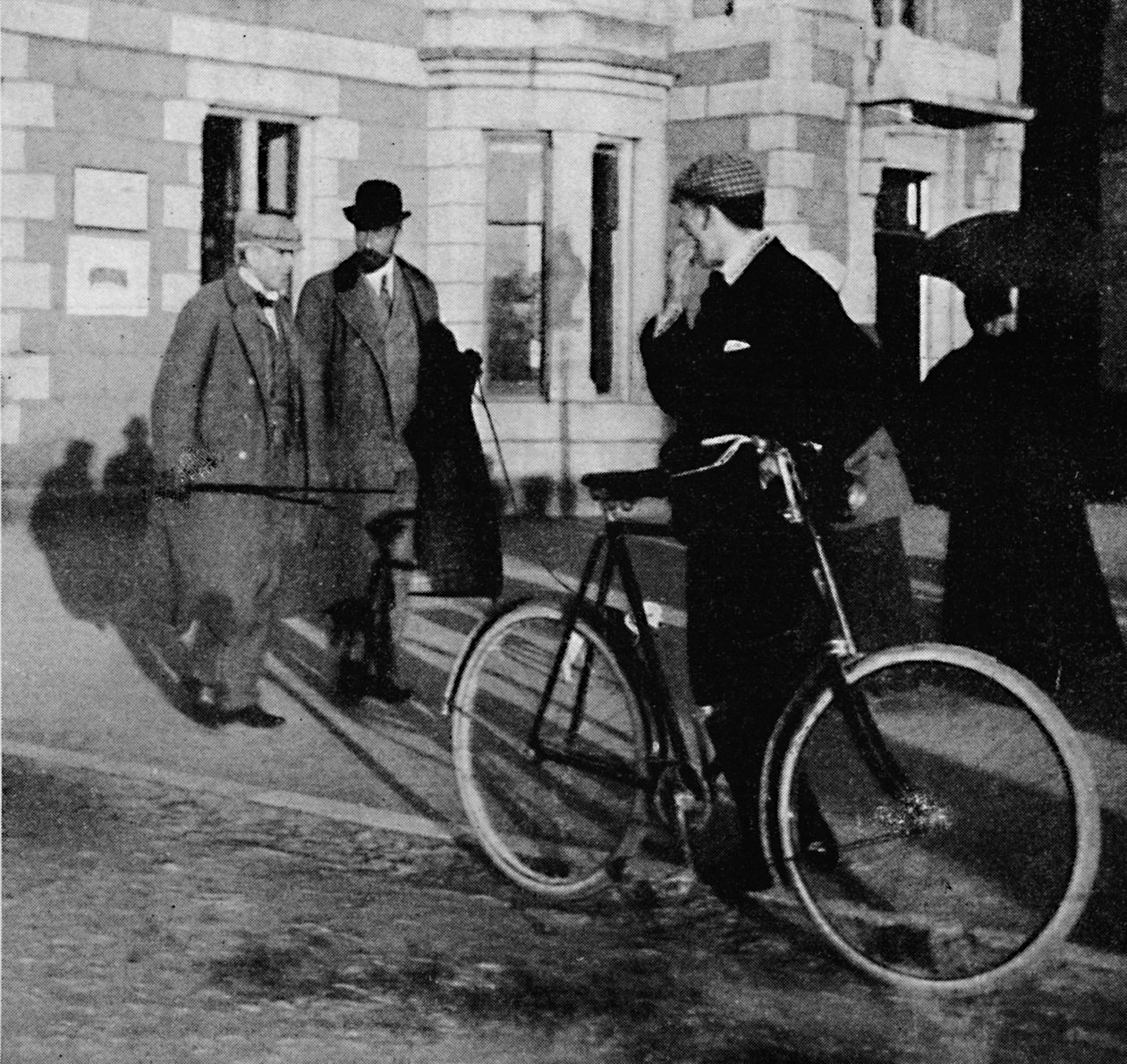 Venäjän suurruhtinas Mikael lähtee Ballaterin asemalta, 1900. tekijältä Unbekannt