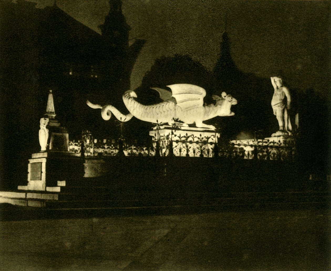 Lindwurmin suihkulähde, Klagenfurt, Itävalta, 1935. tekijältä Unbekannt