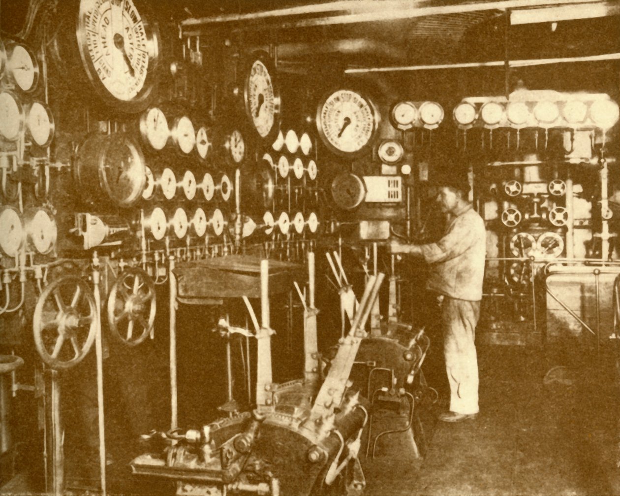 Aquitanian pääkoneen ohjausalusta., c1930. tekijältä Unbekannt
