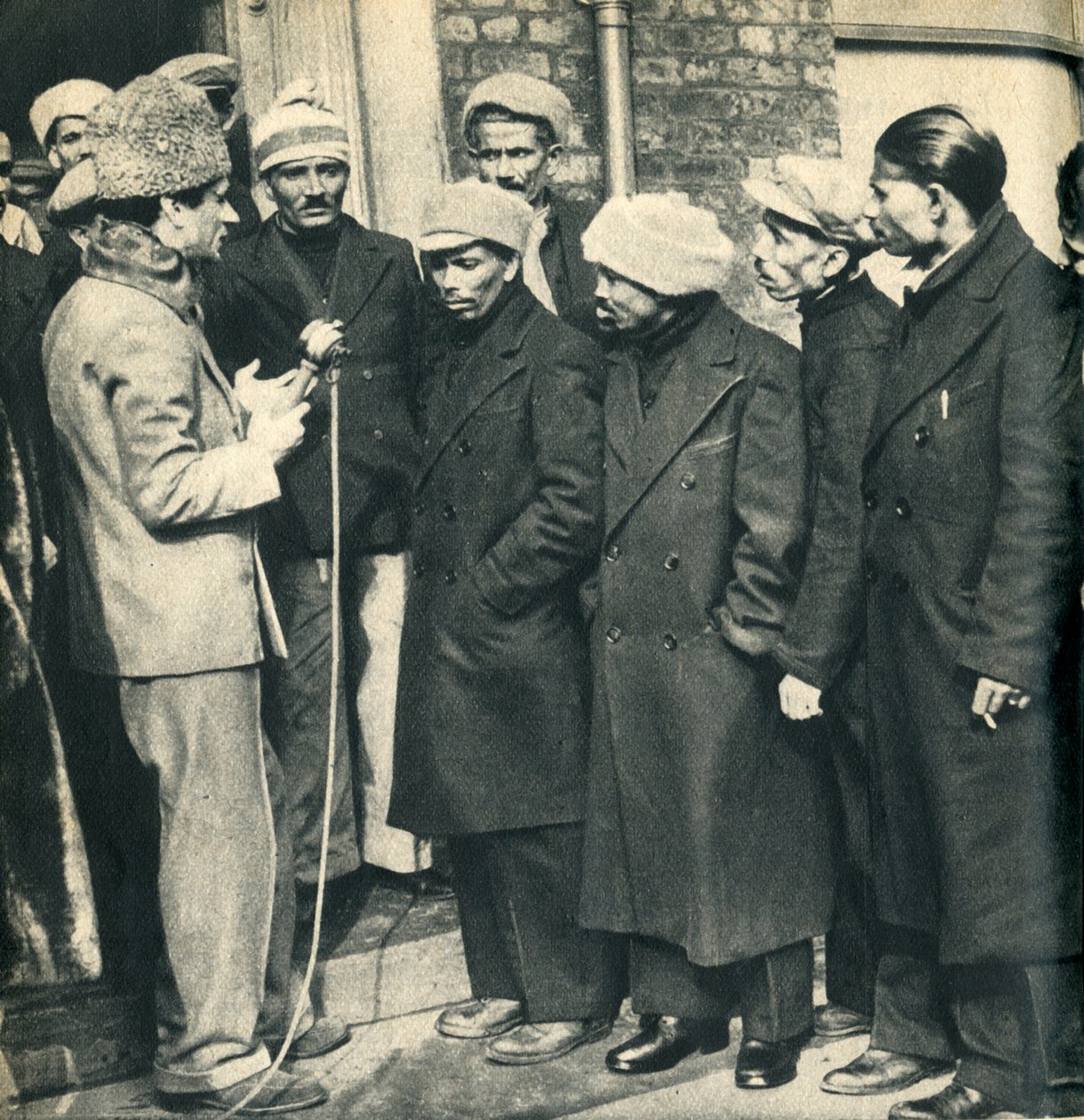 Laivasto on täällä. Kasakat pelastivat brittiläisiä merimiehiä Altmarkista, 1942 tekijältä Unbekannt