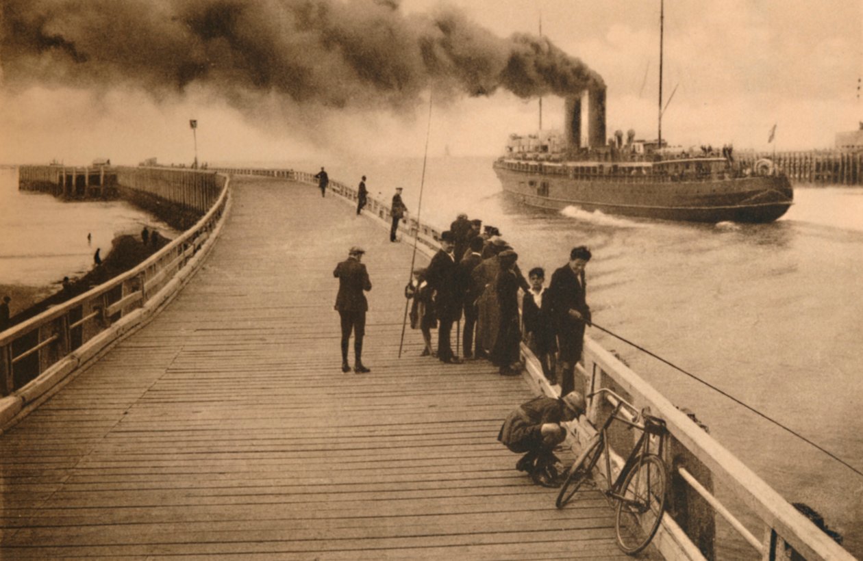 Laituri ja Mail-Steamerin sisäänkäynti, vuodelta 1928 tekijältä Unbekannt