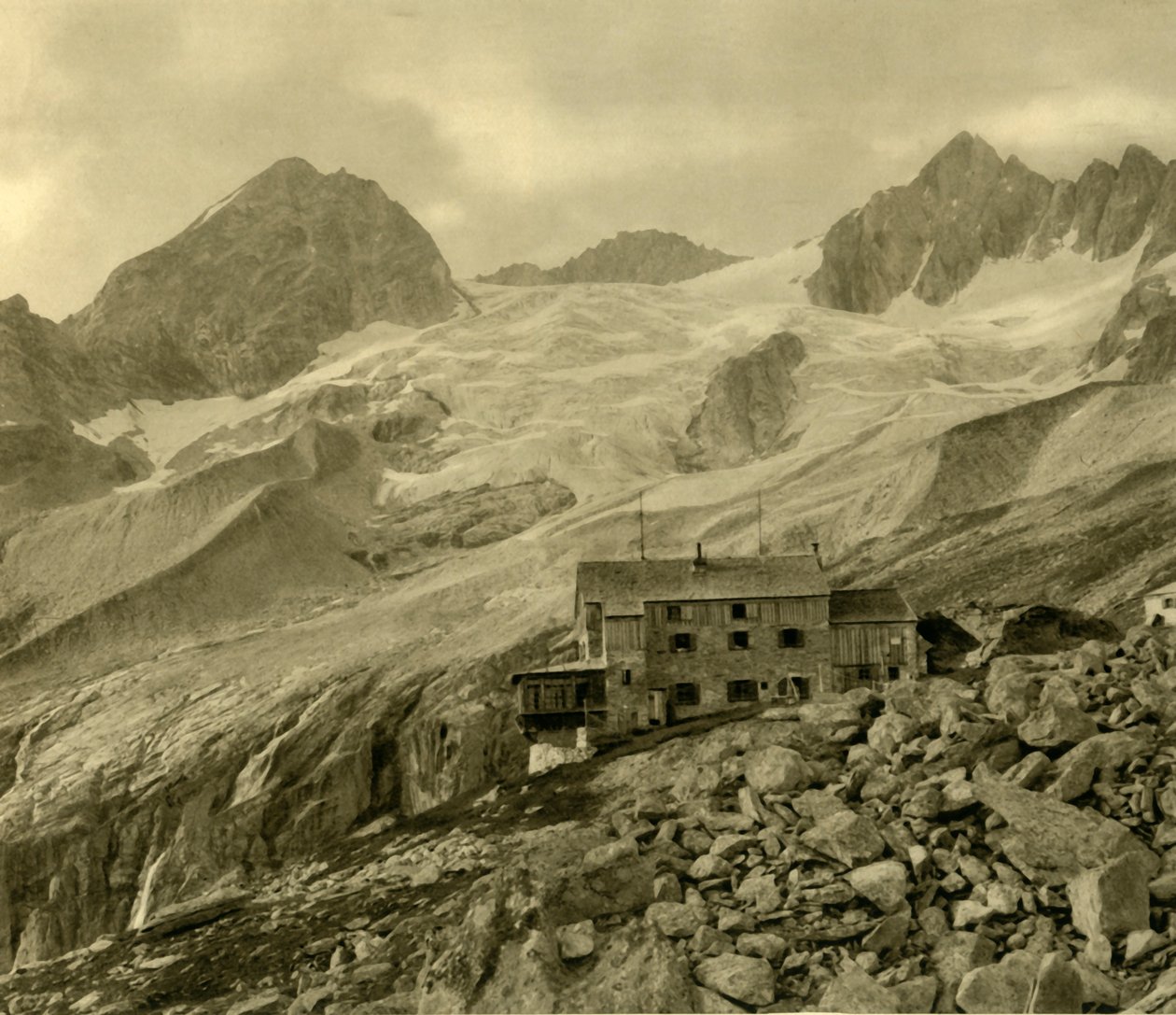 Plauener Hütte ja jäätikkö, Zillergrund, Tiroli, Itävalta, 1935. tekijältä Unbekannt