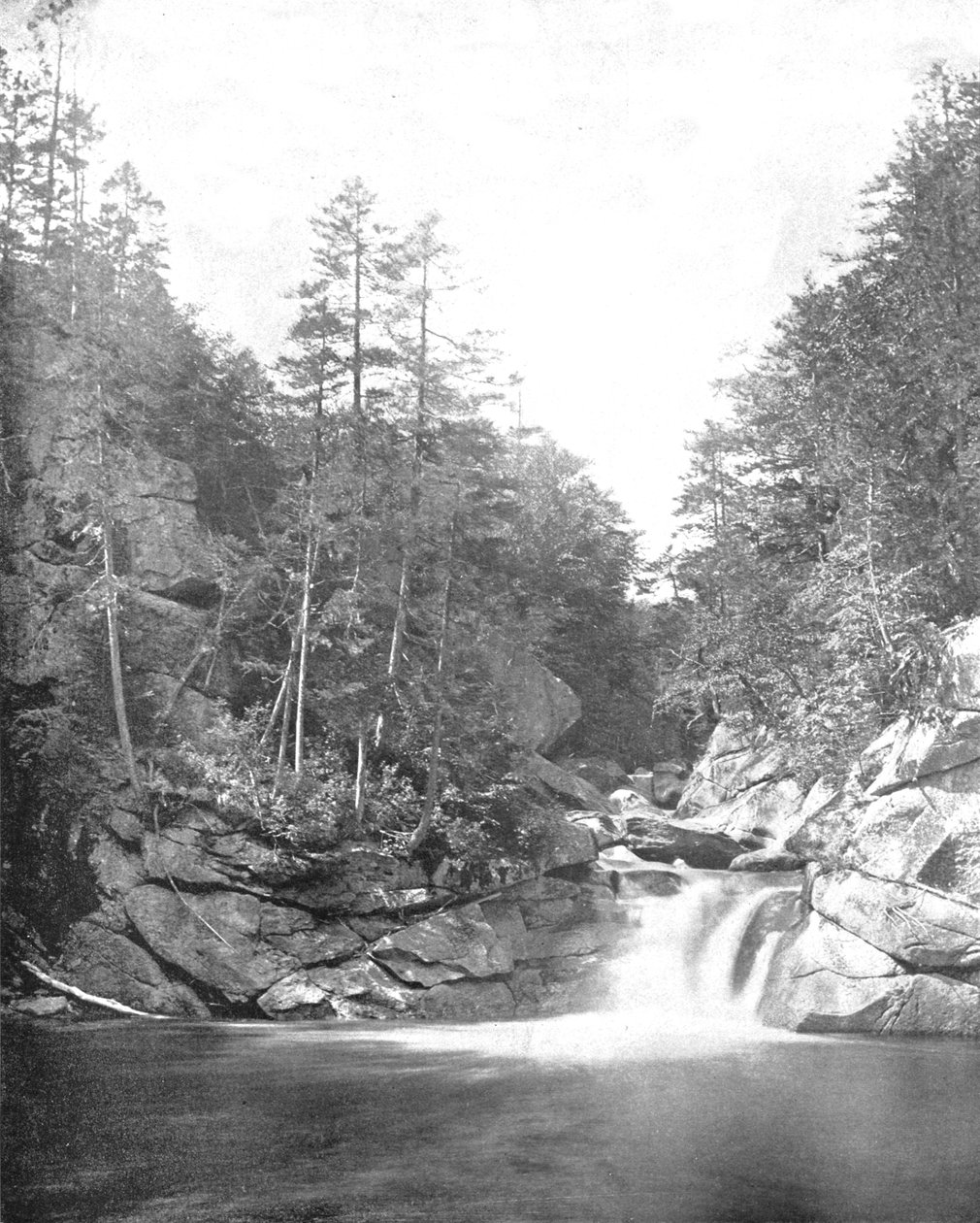 The Pool, Franconia Range, White Mountains, New Hampshire, Yhdysvallat, vuosi 1900. tekijältä Unbekannt