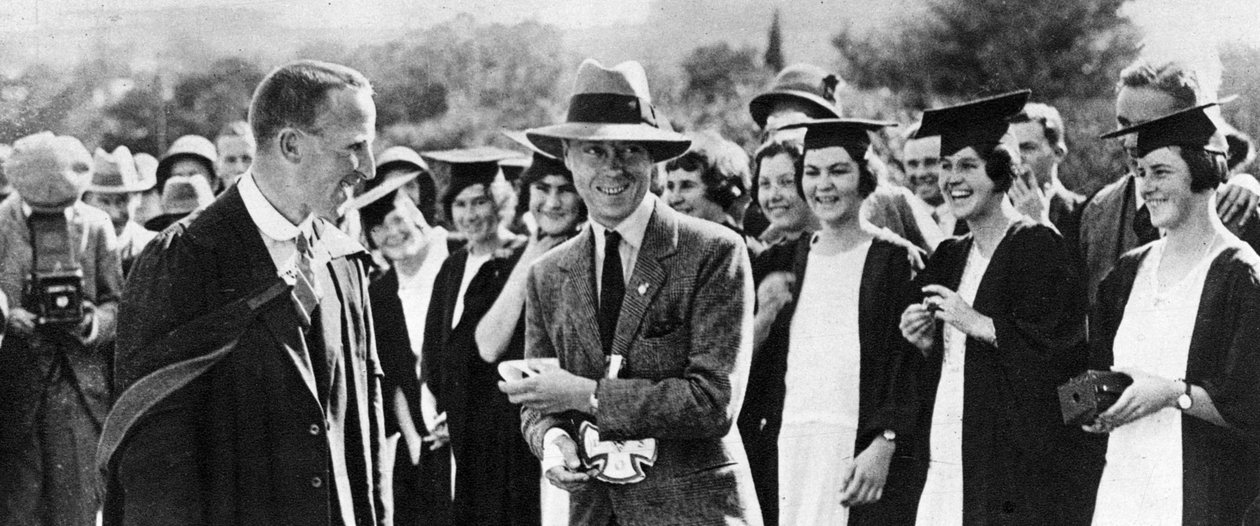 Walesin prinssi opiskelijoiden kanssa Grahamstownissa Etelä-Afrikassa, 1925 tekijältä Unbekannt