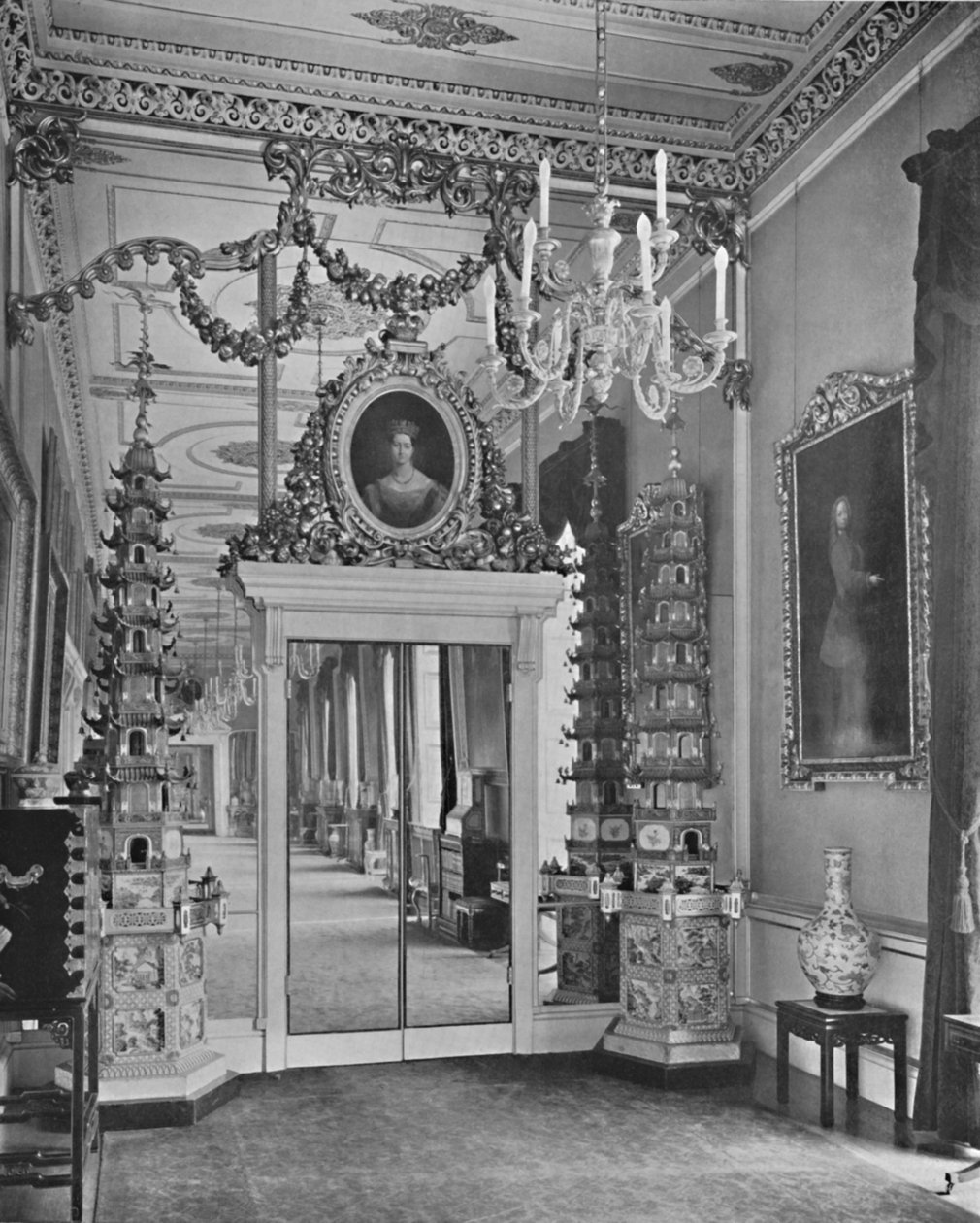 Pääkäytävä, Buckinghamin palatsi, South End, 1939 tekijältä Unbekannt