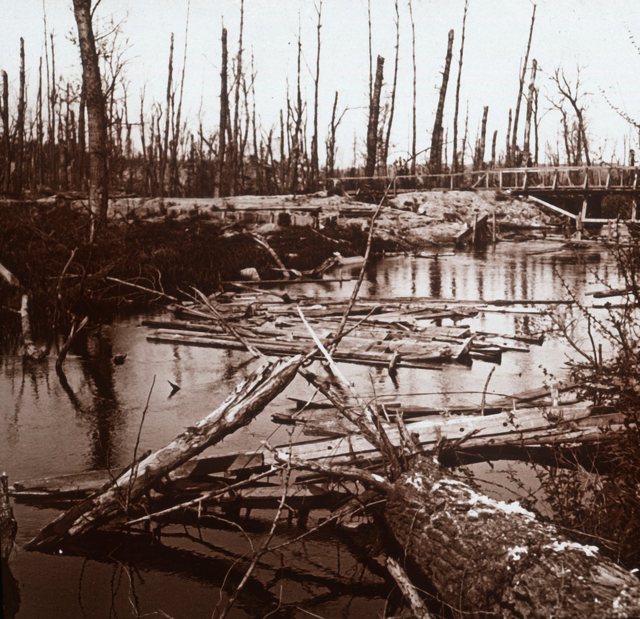 Ailette-joki, Pohjois-Ranska, c1914-c1918 tekijältä Unbekannt