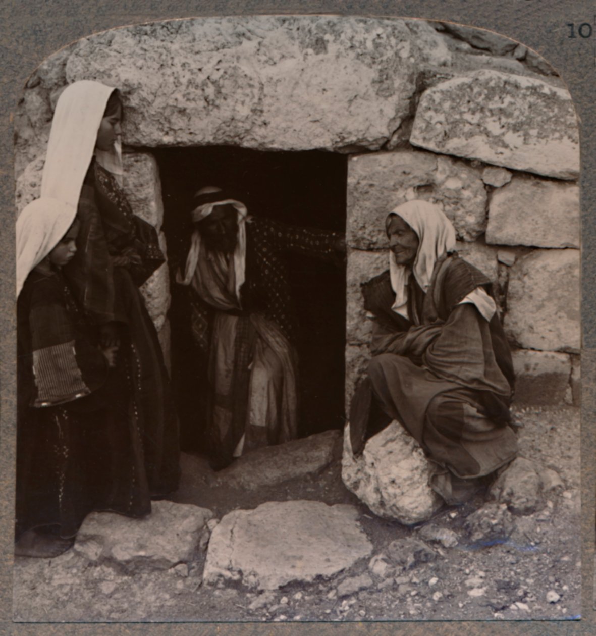 Lasaruksen hauta, Betania, 1900 tekijältä Unbekannt