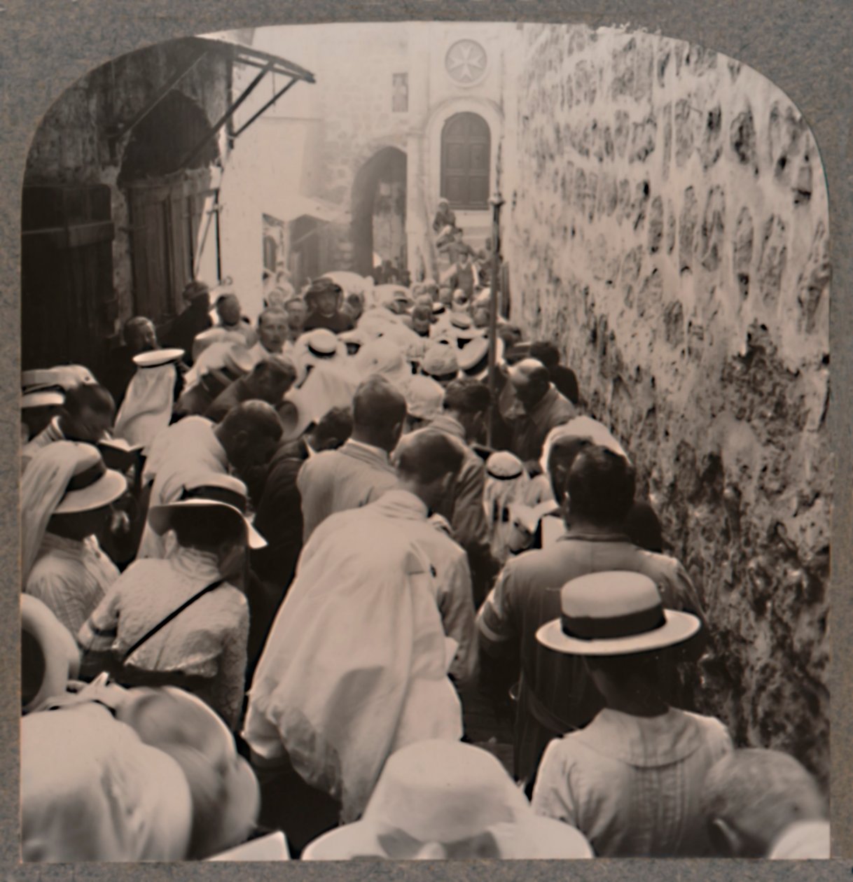 Via Dolorosa Antonion tornista Pyhän haudan kirkkoon, n. 1900 tekijältä Unbekannt