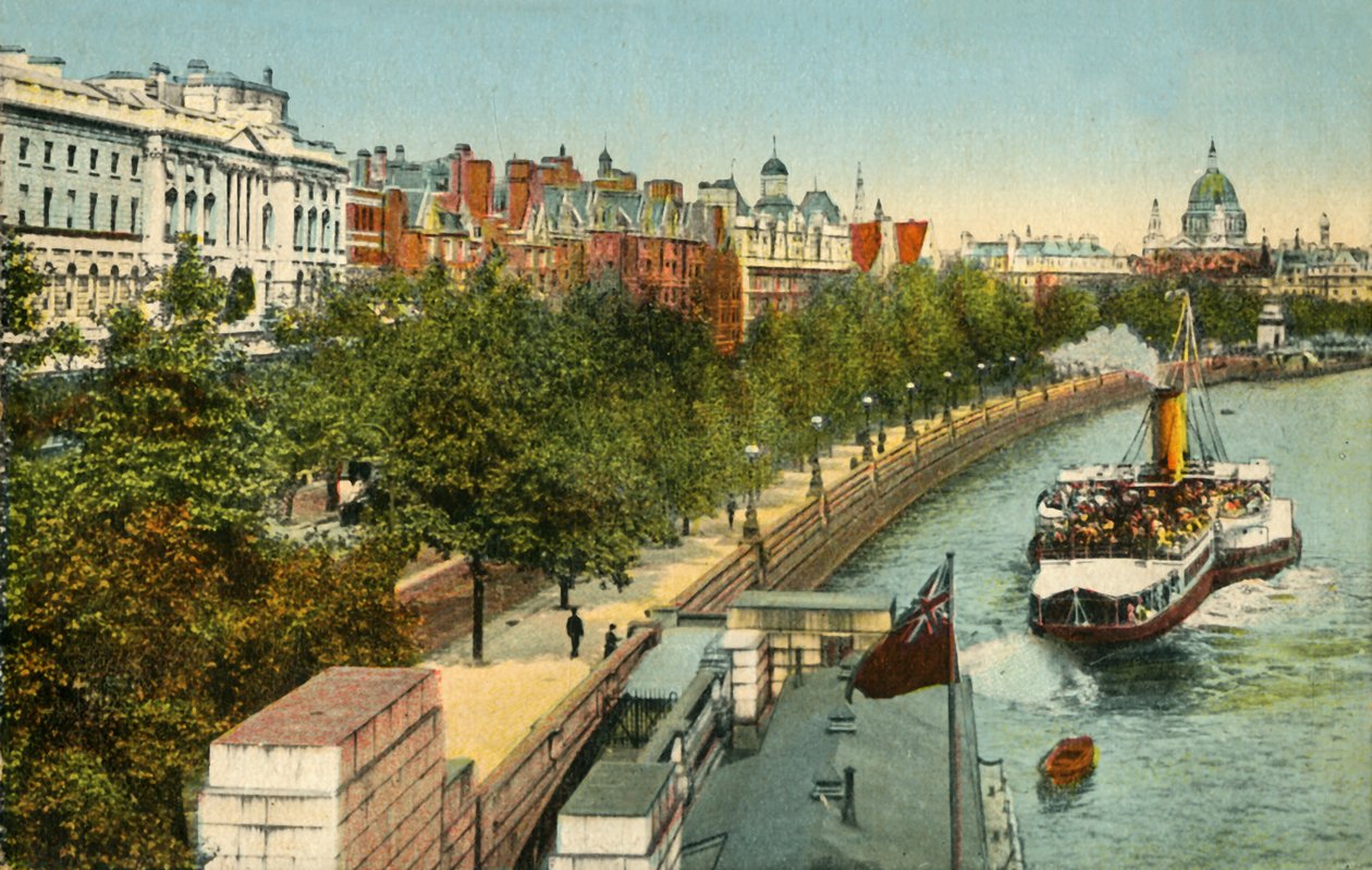 Victoria Embankment ja höyrylaiva Thames-joella, Lontoo, vuodelta 1910. tekijältä Unbekannt