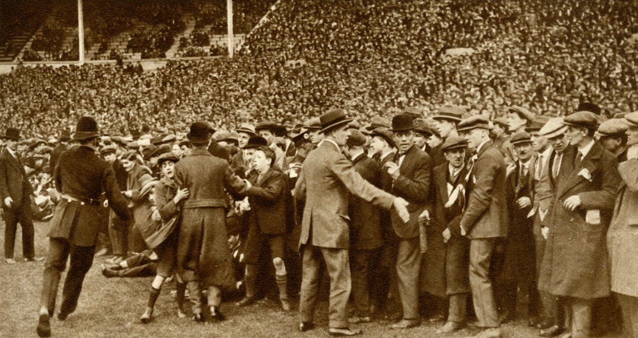 Ensimmäinen FA Cupin finaali pelataan uudella Wembley-stadionilla Lontoossa 28. huhtikuuta 1935. tekijältä Unbekannt