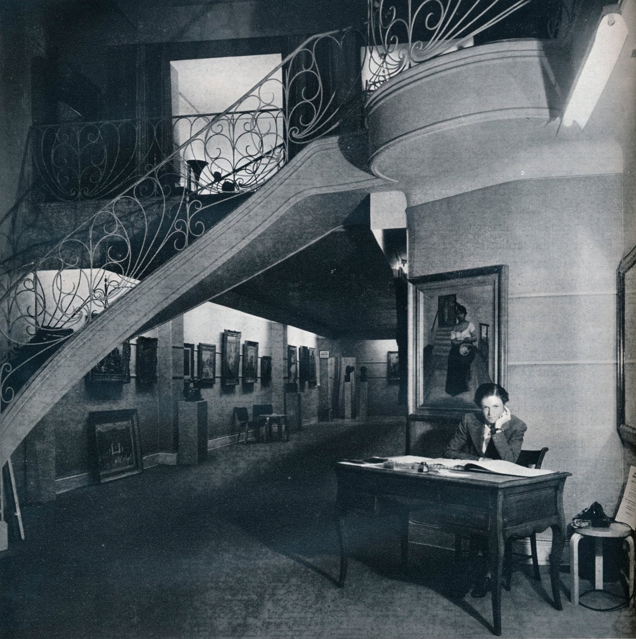 American-British Art Centerin pohjakerroksen galleria, vuodelta 1941 tekijältä Unbekannt