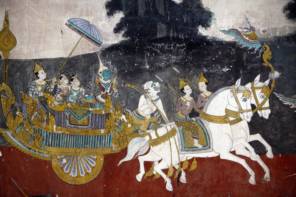 Hopeisen pagodin yhdistelmäseinien sisäosa on peitetty seinämaalauksilla, jotka kuvaavat tarinoita Reamkerista, eli klassisen intialaisen eeposen, Ramayana-khmerien versiosta. Jotkut seinämaalausten osat ovat huonokuntoisia ja säävaurioita. Seinämaalaukset tekijältä Unbekannt