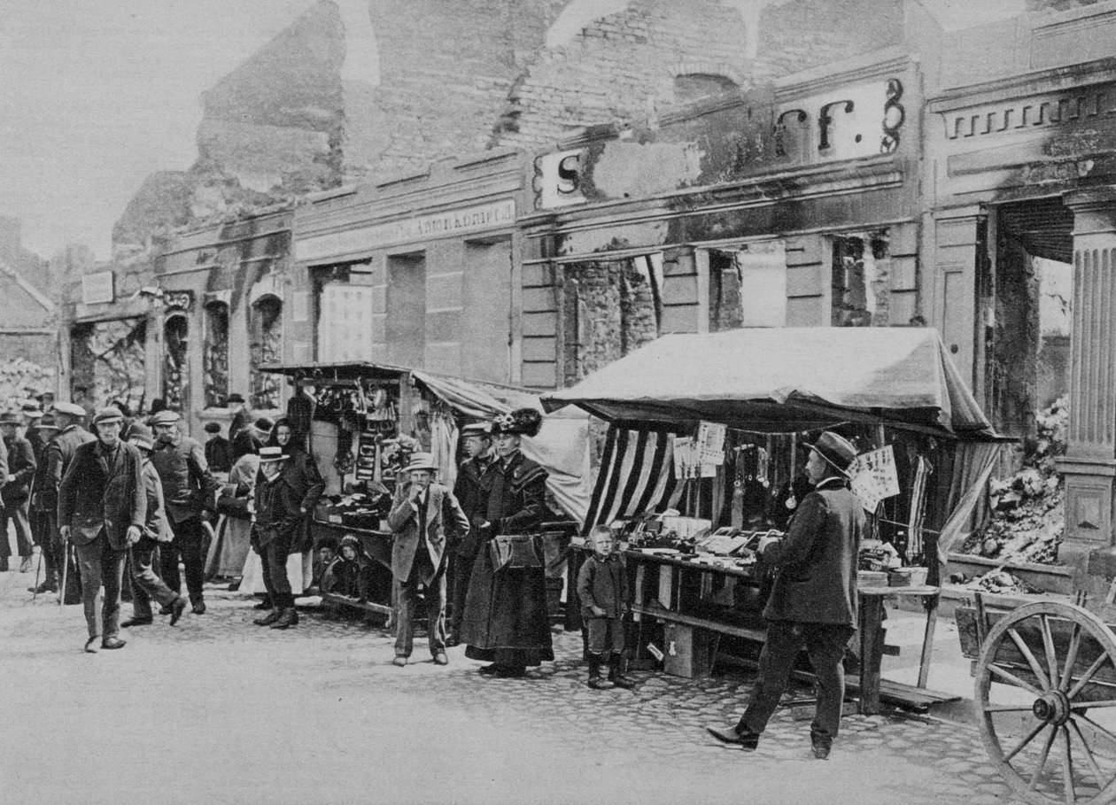 Markkinat Hohensteinin raunioissa, Itä-Preussissa, ensimmäinen maailmansota, 1915 tekijältä Unbekannt