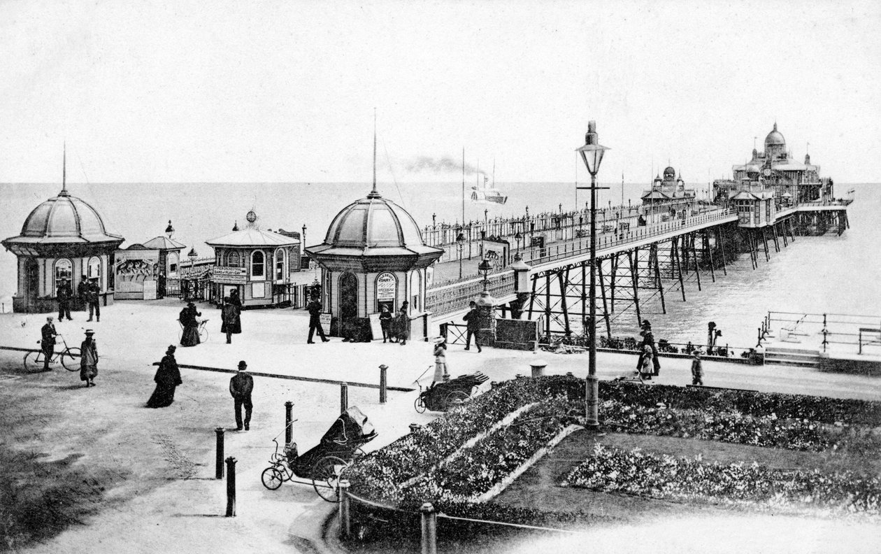 Laituri Eastbournessa, East Sussexissa, 1900-1920-luvulla tekijältä Unbekannt