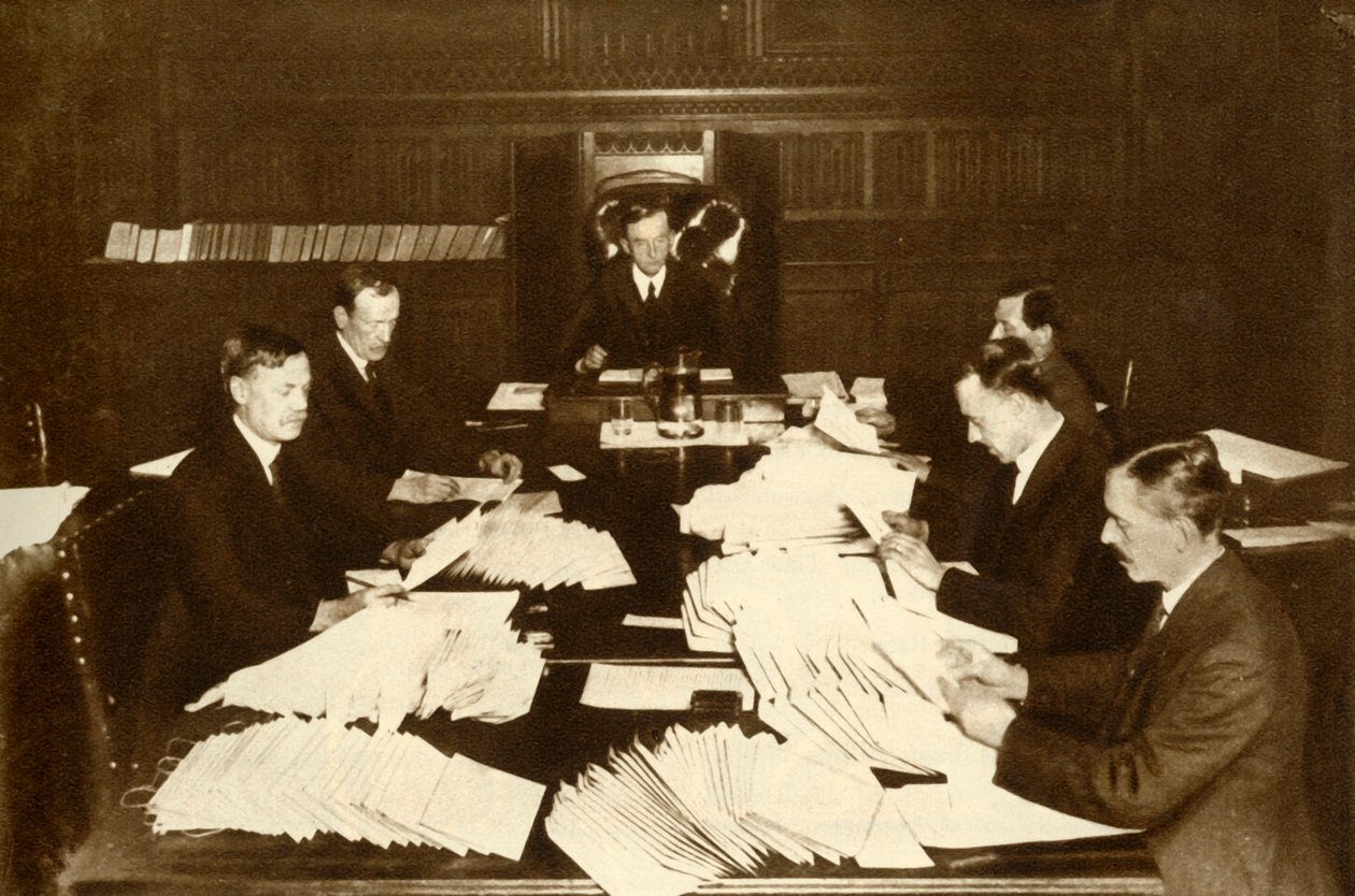 Kohtaus Lord Chancellors -toimistossa...Kenraalinvaalit, 1923, 1935. tekijältä Unbekannt