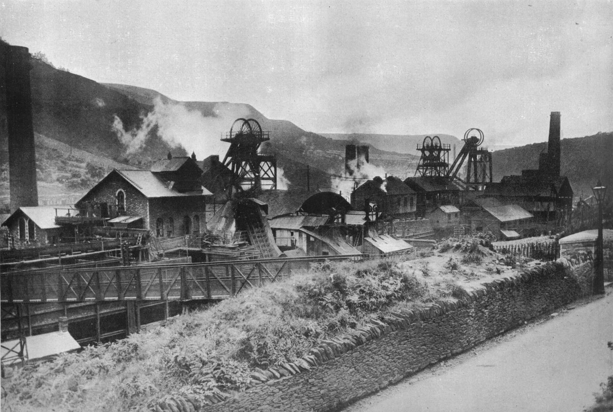 Hiililakon kohtaus: Tyypillinen Etelä-Walesin takkikaivos, 1915 tekijältä Unbekannt
