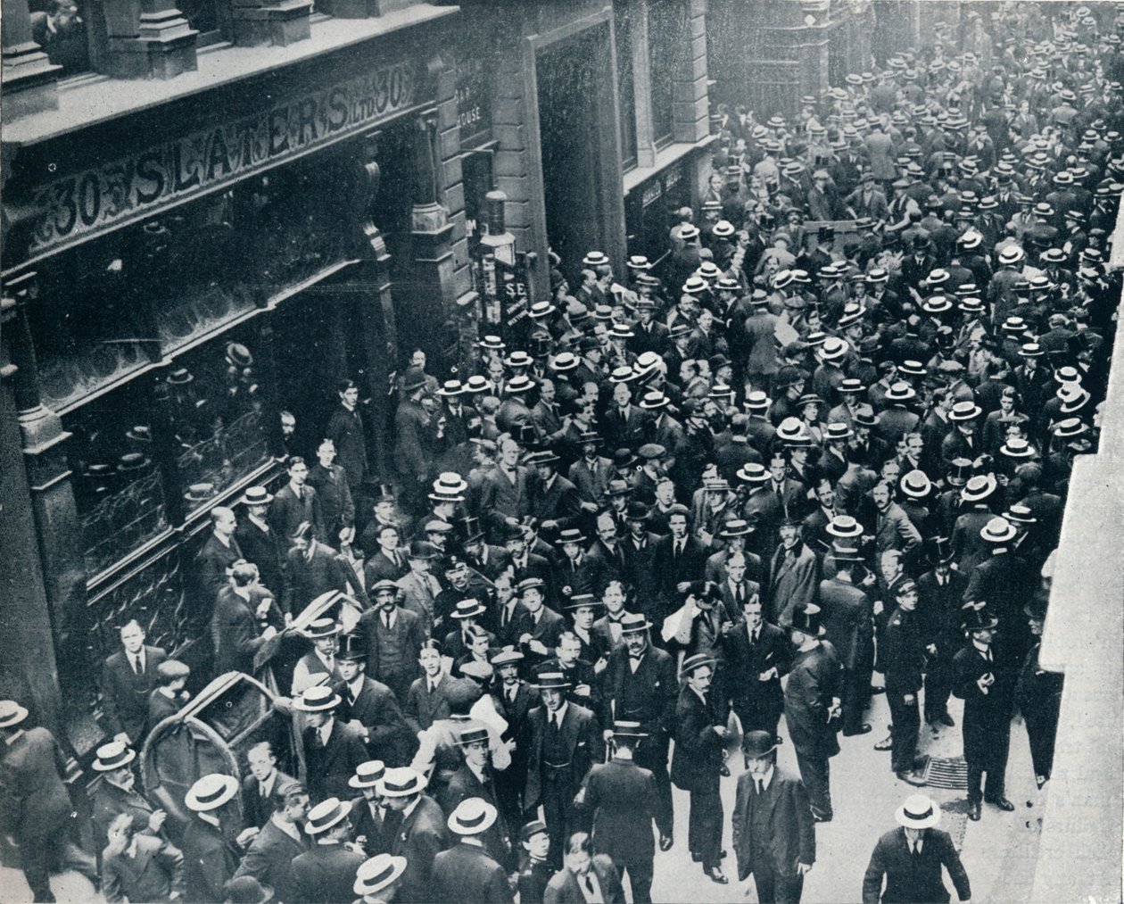Sotakriisi kaupungissa: Lontoon pörssin sulkeminen, 1914 tekijältä Unbekannt