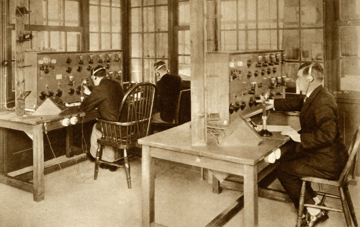 Langaton lähetyshuone Croydon Aerodromessa Etelä-Lontoossa, 1928, 1935. tekijältä Unbekannt