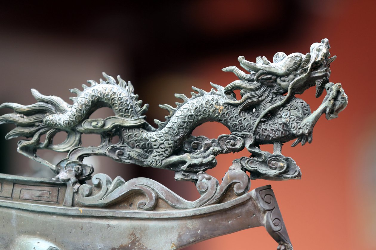 Thian Hock Kengin temppeli. Lohikäärme. Singapore tekijältä Unbekannt