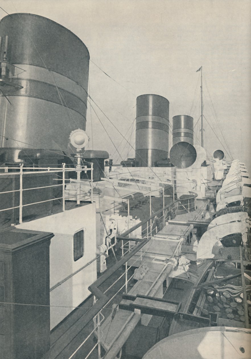 Three Funnels of the Monarch of Bermuda, Furness Withy -yleisalusta, 1937 tekijältä Unbekannt